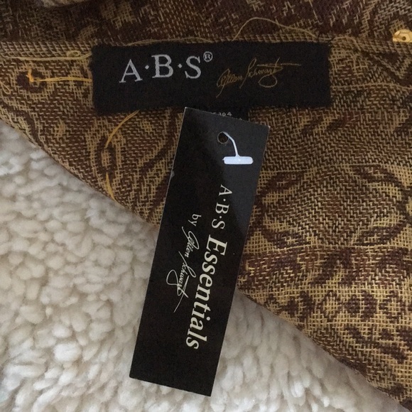 26 x 72 Paisley Shawl - Picture 2 of 6